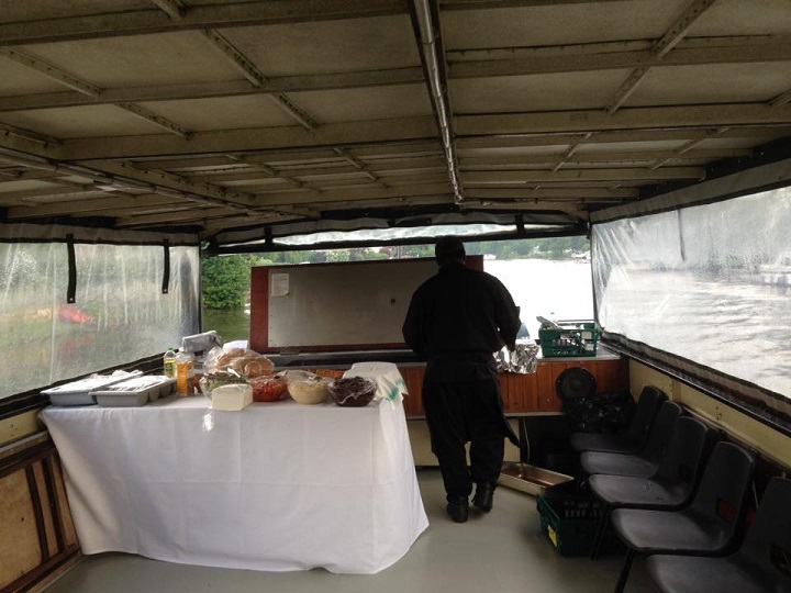 Riverboat2016 AtTheBuffet