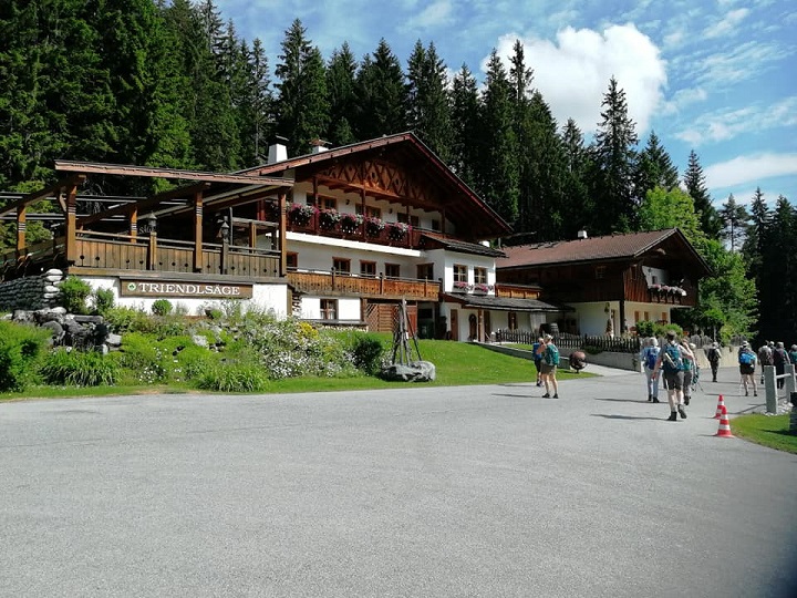 Seefeld2019 9 PassingTriendlsage